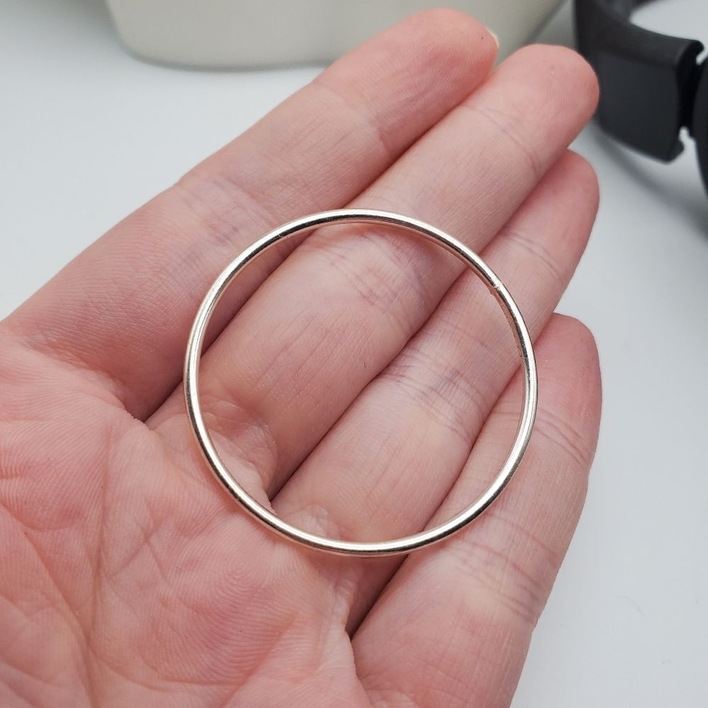 Silver tone eternity‎ circle necklace pendant